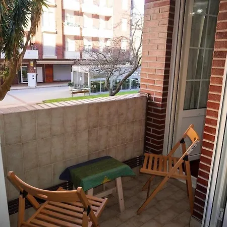 Con Piscina De Junio A Septiembre Y A 100 M De La Playa Castro Urdiales