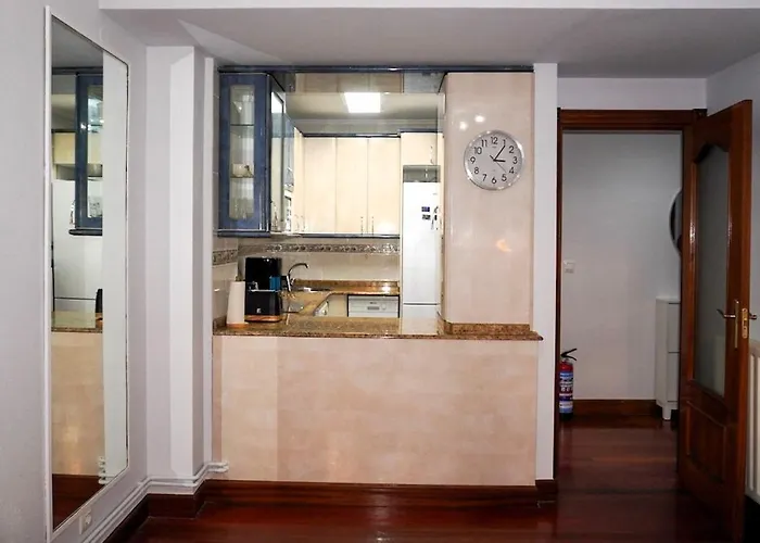 Con Piscina De Junio A Septiembre Y A 100 M De La Playa * Castro Urdiales